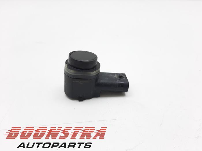 Begagnade Parkeringssensor Landrover Range Rover IV (LG) 4.4 SDV8 32V Pris € 24,95 Marginaltabell erbjuds av Boonstra Autoparts