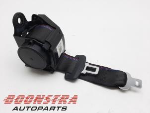 Used Rear seatbelt, centre BMW 2 serie Gran Coupe (F44) 218i 1.5 TwinPower Turbo 12V Price € 49,95 Margin scheme offered by Boonstra Autoparts