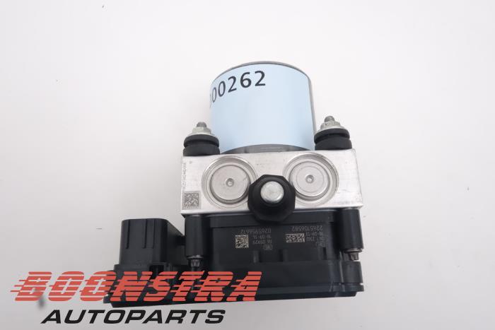 Begagnade ABS-pump Mercedes A (177.0) 1.5 A-180d Pris € 175,00 Marginaltabell erbjuds av Boonstra Autoparts