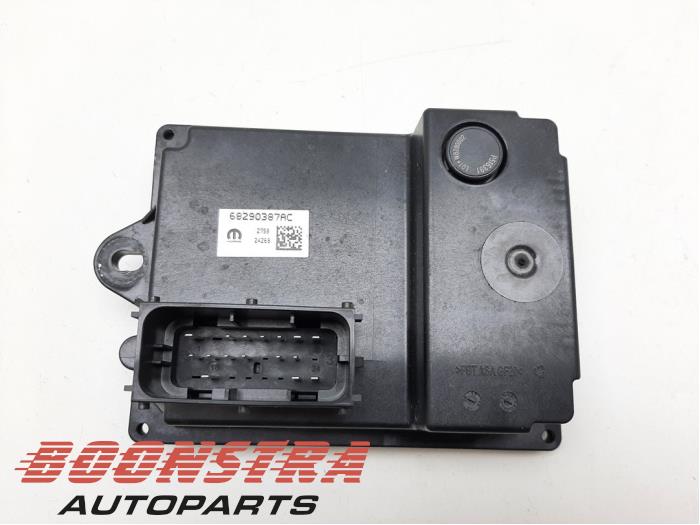Używane Modul (rózne) Dodge 1500 Crew Cab (DS) 5.7 Hemi V8 4x4 Cena € 180,29 Z VAT oferowane przez Boonstra Autoparts