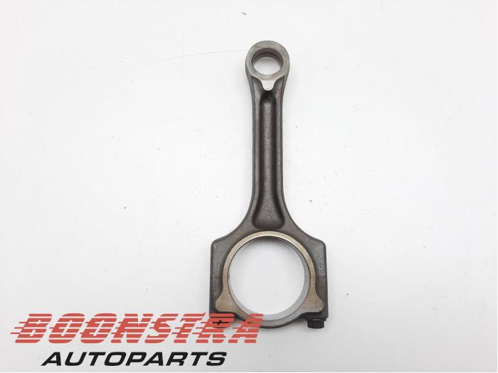 Usagé Bielle BMW 3 serie (F30) 316i 1.6 16V Prix € 64,95 Règlement à la marge proposé par Boonstra Autoparts