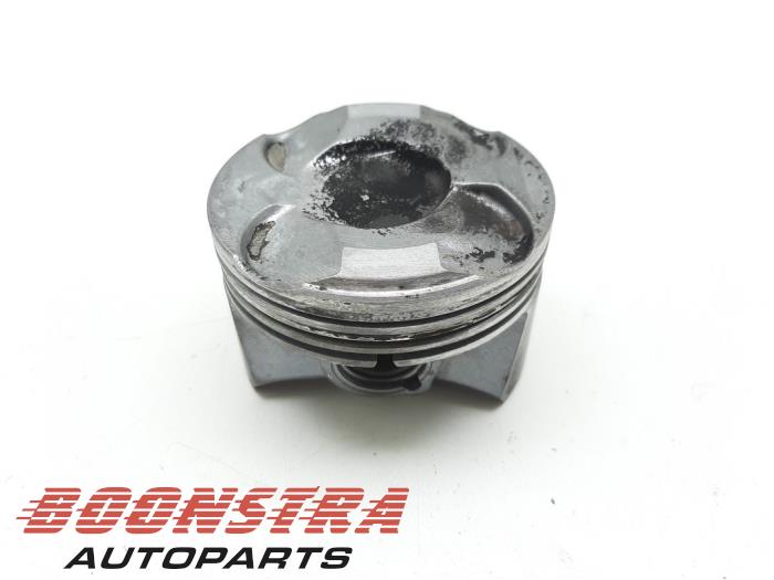 Usagé Piston BMW 3 serie (F30) 316i 1.6 16V Prix € 64,95 Règlement à la marge proposé par Boonstra Autoparts