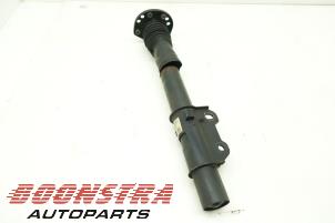 Used Front shock absorber rod, right Mercedes Sprinter 5t (907.6) 519 CDI 3.0 V6 24V RWD Price € 108,84 Inclusive VAT offered by Boonstra Autoparts