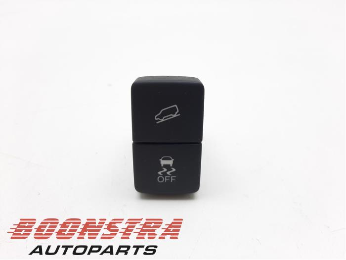 Usagé Commodo Honda CR-V (RM) 2.2 i-DTEC 16V 150 4x4 Prix € 24,95 Règlement à la marge proposé par Boonstra Autoparts