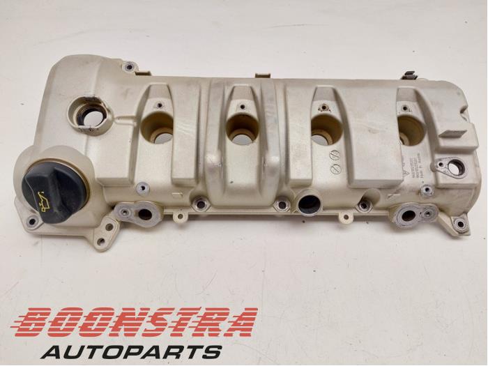 Usagé Couvercle soupapes Porsche Cayenne (9PA) 4.8 V8 32V Turbo Prix € 58,95 Règlement à la marge proposé par Boonstra Autoparts
