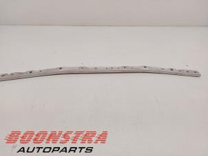 Used Radiator bar BMW 5 serie Touring (G31) 530i 2.0 TwinPower Turbo 16V Price € 24,95 Margin scheme offered by Boonstra Autoparts