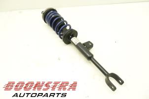 Used Front shock absorber rod, left BMW 5 serie Touring (G31) 530i 2.0 TwinPower Turbo 16V Price € 134,95 Margin scheme offered by Boonstra Autoparts