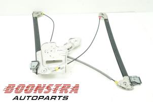 Used Window mechanism 4-door, front right Landrover Range Rover III (LM) 3.6 TDV8 32V Price € 74,95 Margin scheme offered by Boonstra Autoparts