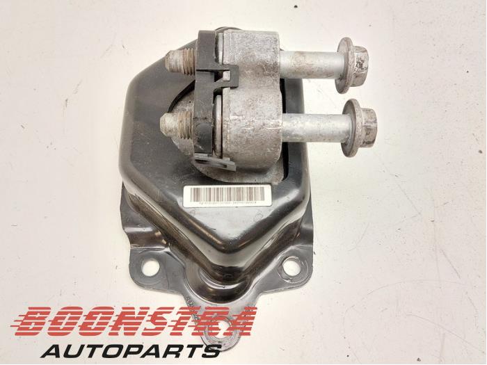 Used Engine mount Volvo FM Price € 78,59 Inclusive VAT offered by Boonstra Autoparts