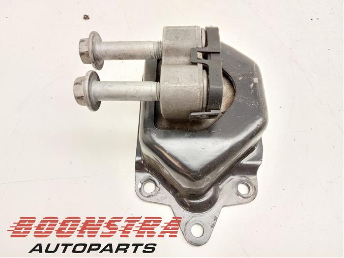 Used Engine mount Volvo FM Price € 78,59 Inclusive VAT offered by Boonstra Autoparts