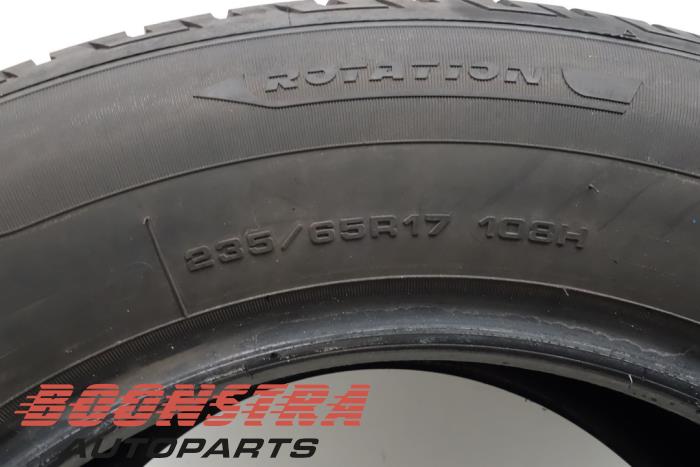 Winter tyre with tyre size 235/65/17 - 2356517 FULDA