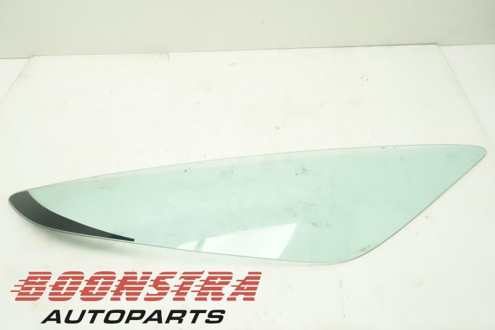 Usados Ventanilla triangular derecha detrás Porsche 928 4.7 S2 Precio € 169,95 Norma de margen ofrecido por Boonstra Autoparts