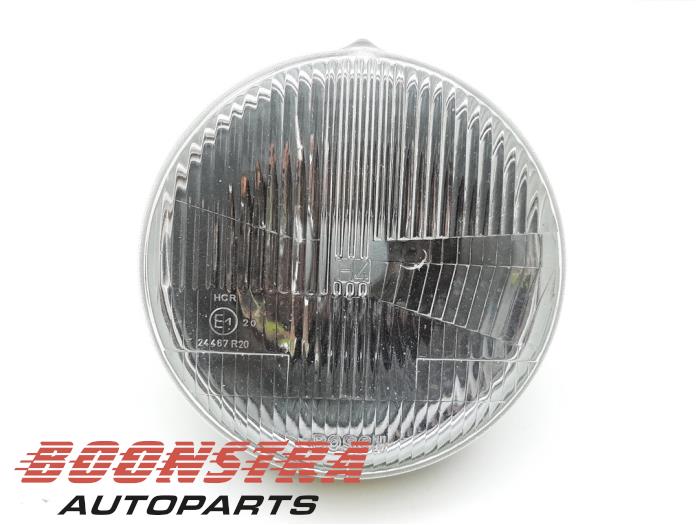 Używane Reflektor prawy Porsche 928 4.7 S2 Cena € 399,95 Procedura marży oferowane przez Boonstra Autoparts