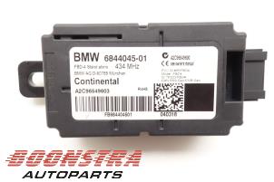 Usagé Antenne amplificateur BMW 5 serie (G30) 523i 2.0 TwinPower Turbo 16V Prix € 24,95 Règlement à la marge proposé par Boonstra Autoparts