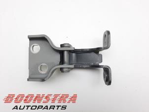Used Front door hinge, right Opel Vivaro 1.6 CDTI BiTurbo 120 Price € 30,19 Inclusive VAT offered by Boonstra Autoparts