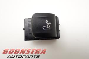 Used Electric seat switch BMW 5 serie Touring (G31) 530i 2.0 TwinPower Turbo 16V Price € 24,95 Margin scheme offered by Boonstra Autoparts