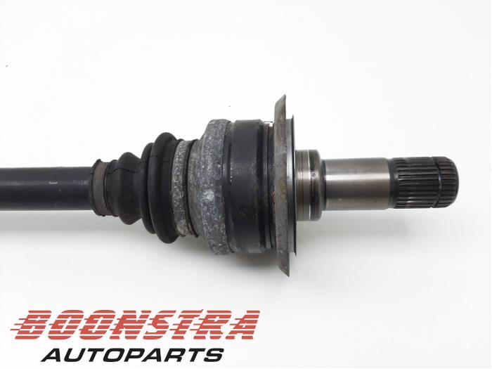 Drive shaft, rear right from a BMW 6 serie Gran Coupe (F06) 640d 24V 2013