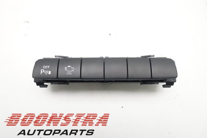 Gebrauchte Schalter Mercedes Vito Tourer (447.7) 2.2 116 CDI 16V Preis € 36,24 Mit Mehrwertsteuer angeboten von Boonstra Autoparts