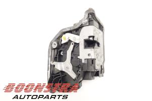 Used Front door lock mechanism 4-door, right BMW 5 serie Touring (G31) 530i 2.0 TwinPower Turbo 16V Price € 39,95 Margin scheme offered by Boonstra Autoparts
