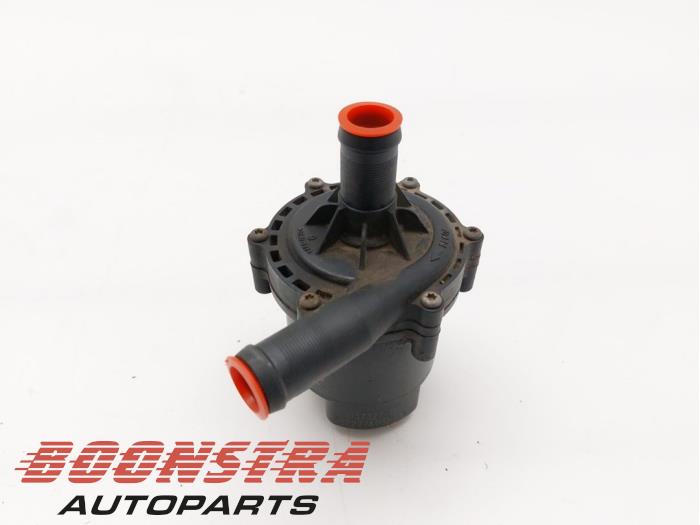 Begagnade Vattenpump Tesla Model S 75D Pris € 99,95 Marginaltabell erbjuds av Boonstra Autoparts