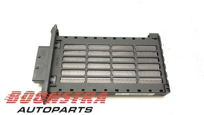Begagnade Värmeelement Renault Clio IV Estate/Grandtour (7R) 1.5 Energy dCi 90 FAP Pris € 24,95 Marginaltabell erbjuds av Boonstra Autoparts