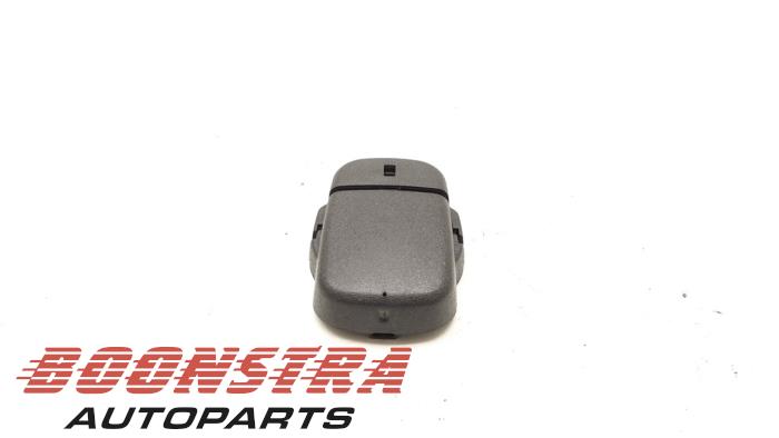 Begagnade Regnsensor Opel Insignia Sports Tourer 1.6 Turbo 16V Ecotec Pris € 24,95 Marginaltabell erbjuds av Boonstra Autoparts