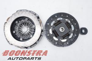 Used Clutch kit (complete) Peugeot Boxer (U9) 2.2 Blue HDi 140 Price € 120,94 Inclusive VAT offered by Boonstra Autoparts