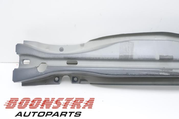 Rear bumper frame from a Volvo V70 (BW) 1.6 DRIVe,D2 2011