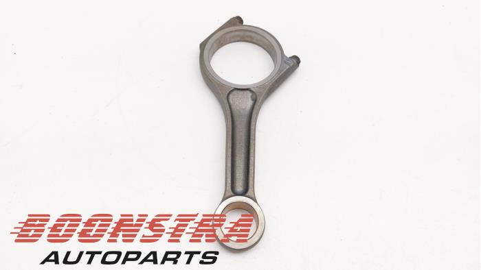 Usados Biela Landrover Range Rover III (LM) 3.6 TDV8 32V Precio € 89,95 Norma de margen ofrecido por Boonstra Autoparts