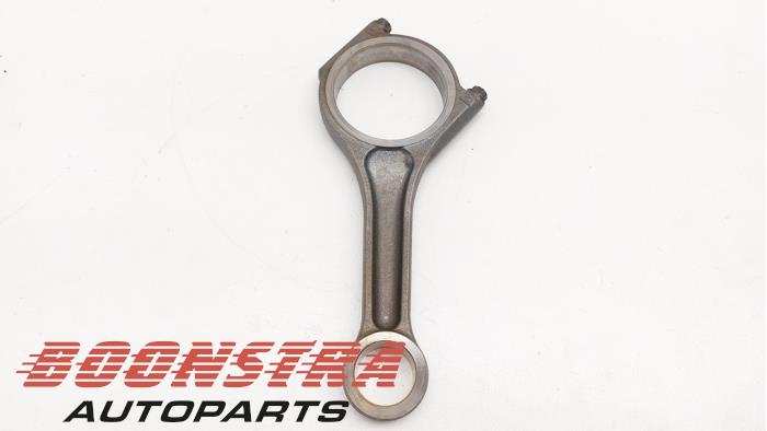 Usados Biela Landrover Range Rover III (LM) 3.6 TDV8 32V Precio € 89,95 Norma de margen ofrecido por Boonstra Autoparts