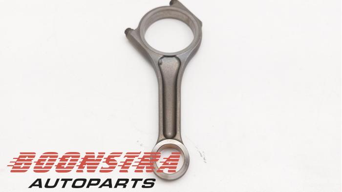 Usados Biela Landrover Range Rover III (LM) 3.6 TDV8 32V Precio € 89,95 Norma de margen ofrecido por Boonstra Autoparts