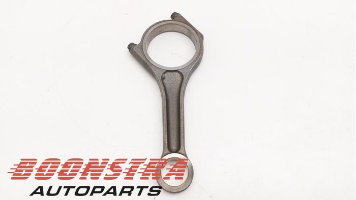 Usados Biela Landrover Range Rover III (LM) 3.6 TDV8 32V Precio € 89,95 Norma de margen ofrecido por Boonstra Autoparts