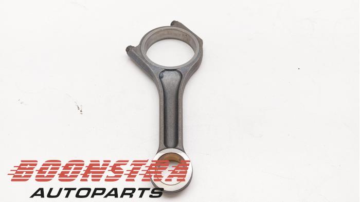Usados Biela Landrover Range Rover III (LM) 3.6 TDV8 32V Precio € 89,95 Norma de margen ofrecido por Boonstra Autoparts