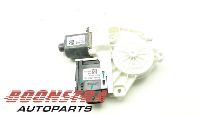 Usados Motor de ventanilla de puerta Alfa Romeo Giulia (952) 2.2d 180 16V Precio € 34,95 Norma de margen ofrecido por Boonstra Autoparts