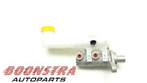 Used Master cylinder Peugeot Boxer (U9) 2.2 Blue HDi 140 Price € 33,82 Inclusive VAT offered by Boonstra Autoparts