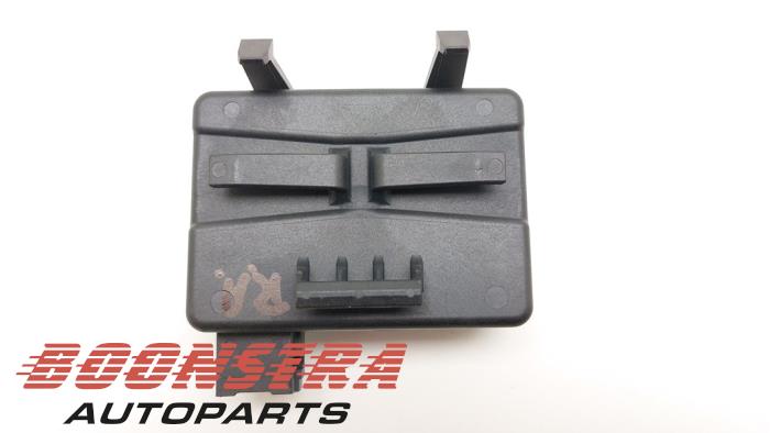 Używane Keyless Entry-Antena Opel Astra K Sports Tourer 1.0 Turbo 12V Cena € 24,95 Procedura marży oferowane przez Boonstra Autoparts