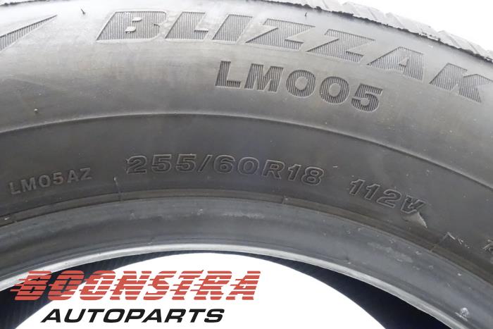 Winter tyre with tyre size 255/60/18 - 2556018 BRIDGESTONE