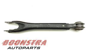 Used Rear wishbone, right Mercedes C (W205) C-350 e 2.0 16V Price € 24,95 Margin scheme offered by Boonstra Autoparts