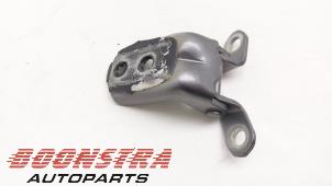 Used Front door hinge, left Nissan Qashqai (J11) 1.5 dCi DPF Price € 24,95 Margin scheme offered by Boonstra Autoparts