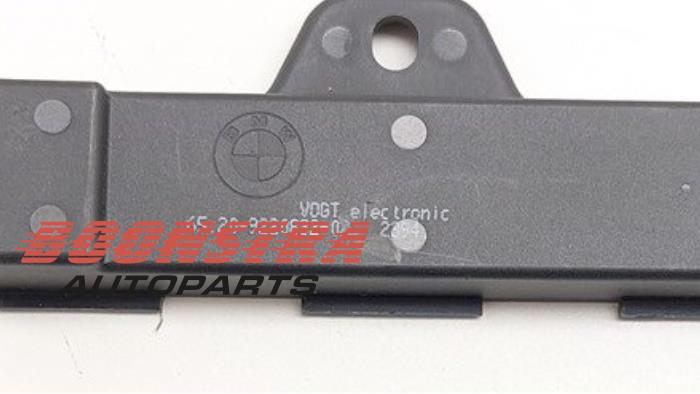 Używane Antena BMW i3 (I01) i3 120Ah Cena € 24,95 Procedura marży oferowane przez Boonstra Autoparts