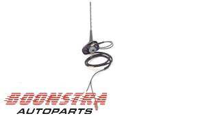 Used Antenna Renault Twingo III (AH) 1.0 SCe 75 12V Price € 49,95 Margin scheme offered by Boonstra Autoparts