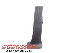 Used Accelerator pedal BMW 3 serie (F30) 320i 2.0 16V Price € 24,95 Margin scheme offered by Boonstra Autoparts
