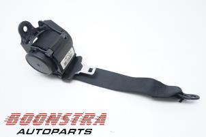 Used Rear seatbelt, left BMW 3 serie Touring (F31) 320d 2.0 16V EfficientDynamicsEdition Price € 24,95 Margin scheme offered by Boonstra Autoparts