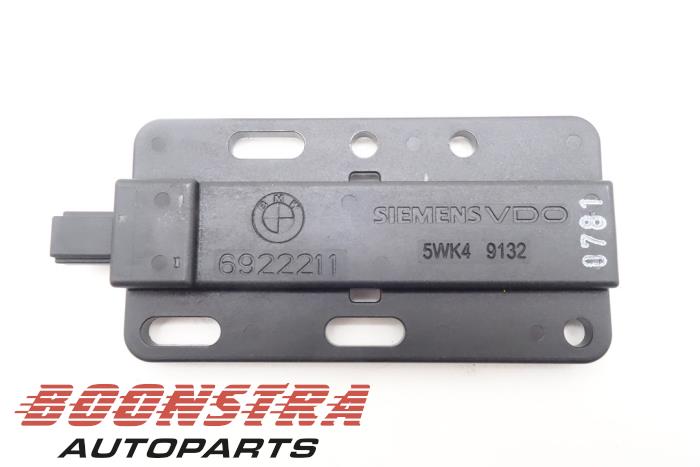 Używane Keyless Entry-Antena BMW 5 serie (E60) 550i 32V Cena € 24,95 Procedura marży oferowane przez Boonstra Autoparts