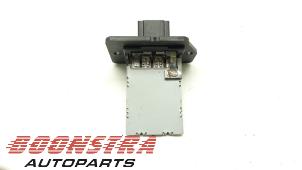 Used Heater resistor Hyundai iX20 (JC) 1.4i 16V Price € 24,95 Margin scheme offered by Boonstra Autoparts