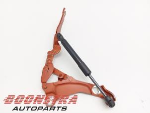 Used Bonnet Hinge Mini Mini (R56) 1.6 16V Cooper S Price € 24,95 Margin scheme offered by Boonstra Autoparts