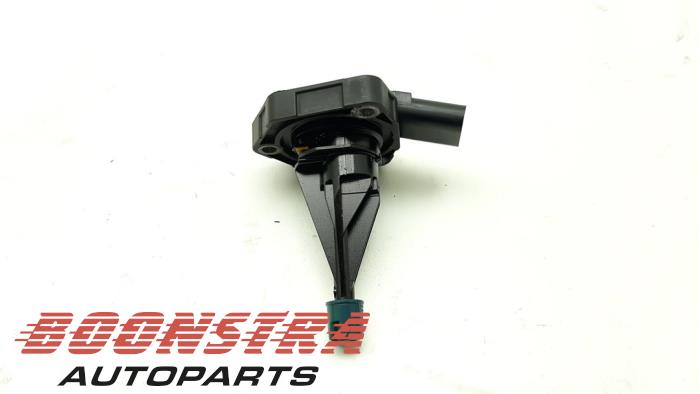 Begagnade Oljenivåsensor Seat Ibiza IV (6J5) 1.0 EcoTSI 12V Pris € 24,95 Marginaltabell erbjuds av Boonstra Autoparts