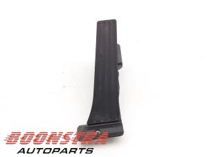 Used Accelerator pedal BMW 3 serie Touring (F31) 320i 2.0 16V Price € 24,95 Margin scheme offered by Boonstra Autoparts