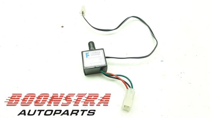 Używane Termostat Morgan Plus Six Cena € 49,95 Procedura marży oferowane przez Boonstra Autoparts