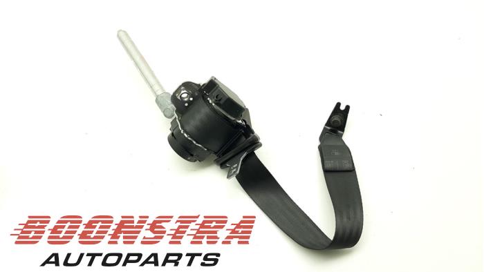 Rear seatbelt, left from a Volvo V70 (BW) 1.6 DRIVe,D2 2011